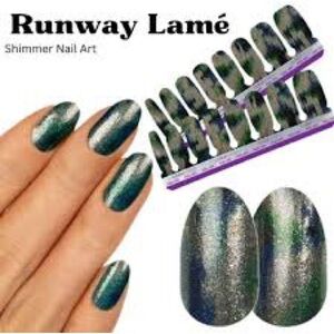 Color Street Runway Lamé